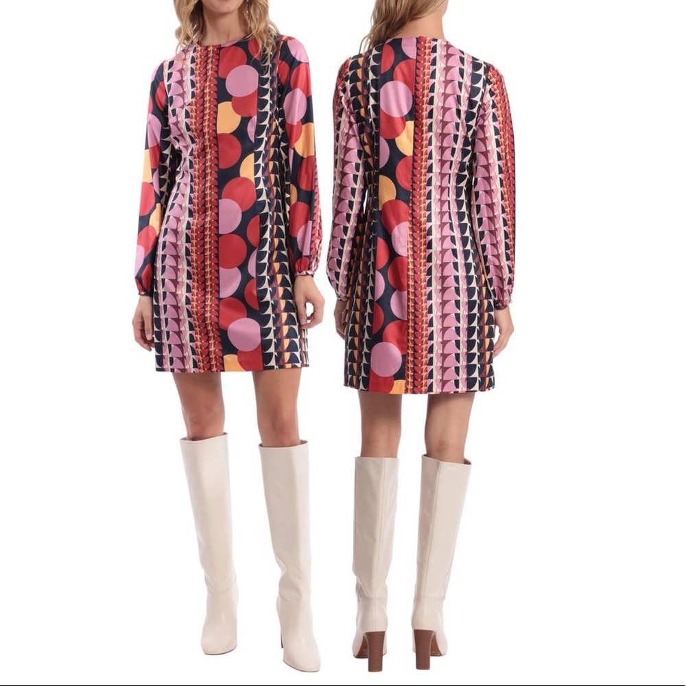 Retro 70s geo print dress